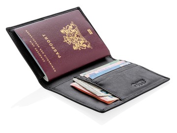 Обложка для паспорта Swiss Peak с защитой от сканирования RFID