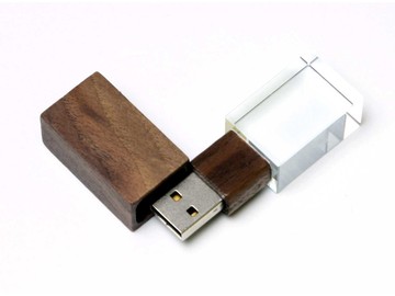 USB-флешка на 16 Гб прямоугольной формы, под гравировку 3D логотипа, материал стекло, с деревянным колпачком красного цвета, зеленый