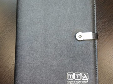 Ежедневник/органайзер со встроенной USB зарядкой и флешкой 8 ГБ