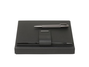Подарочный набор: блокнот А5 с USB-флешкой на 16 Гб, ручка шариковая. Hugo Boss